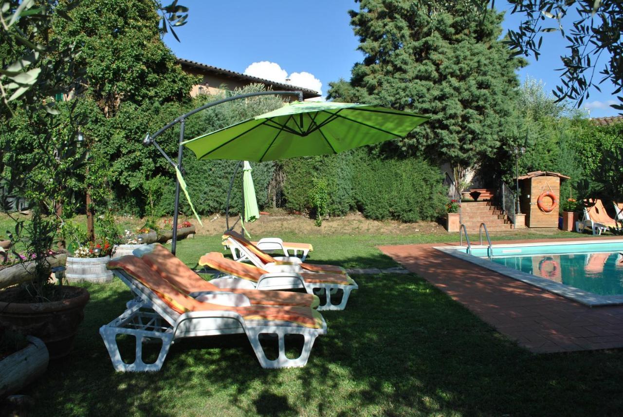 קסטלנואובו ברארדנגה Agriturismo La Nicchia מראה חיצוני תמונה
